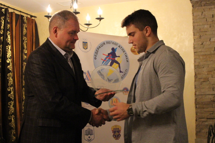 Нагороду отримує О.Шилівський